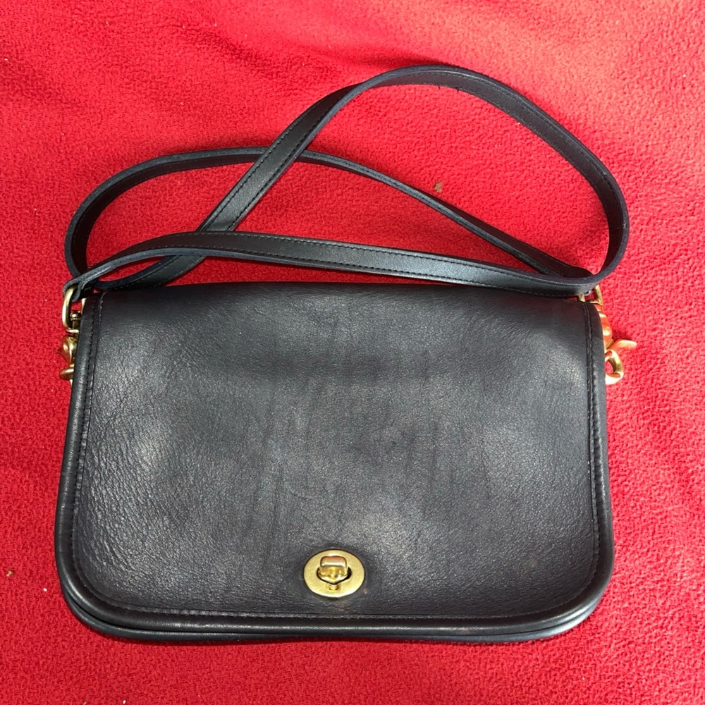 Vintage coach Crossbody  shoulder bag